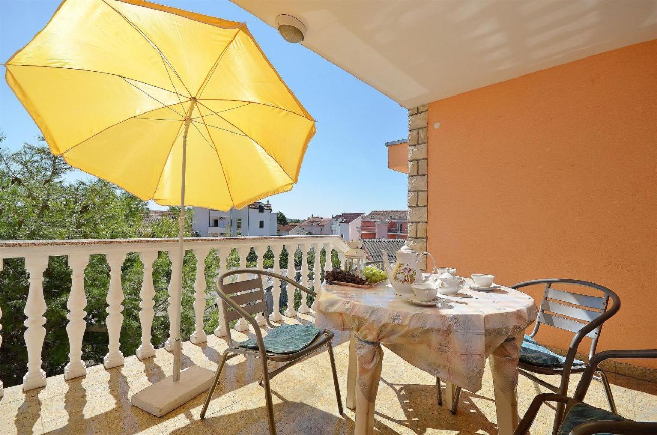 Apartments Miljenka Vodice Exterior foto