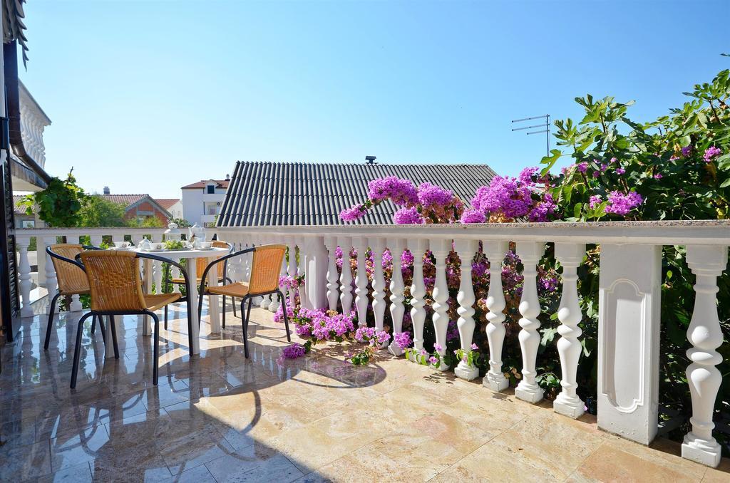 Apartments Miljenka Vodice Exterior foto